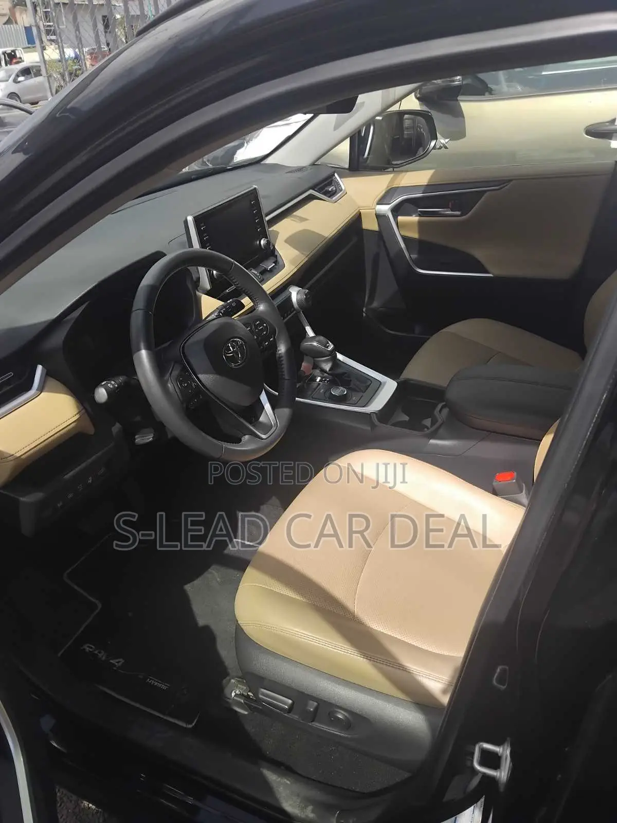 New Toyota RAV4 XLE 2022 Black