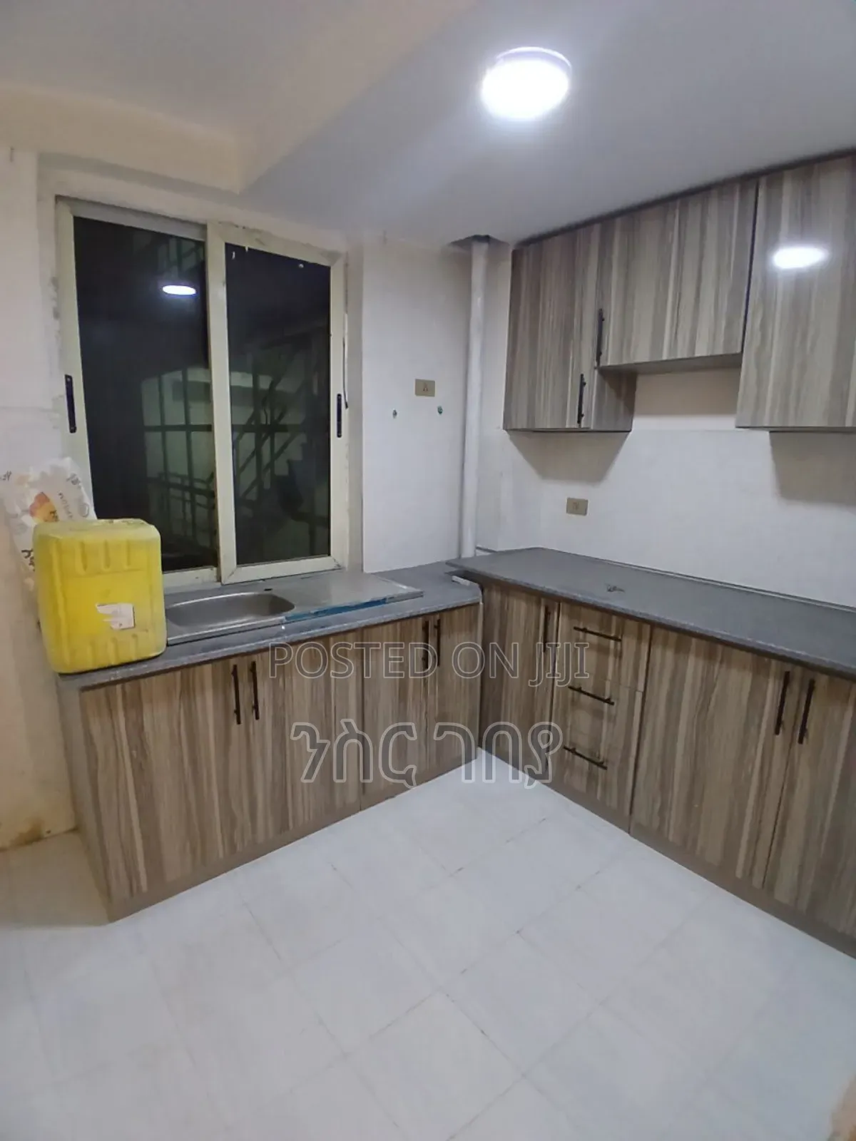 Furnished 2bdrm Condo in Ayat Ayer Menged, Yeka for rent