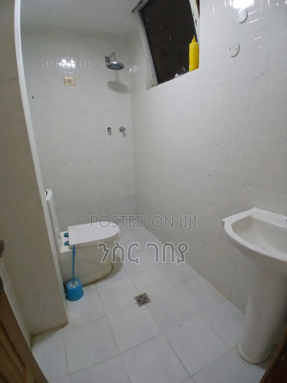 Furnished 2bdrm Condo in Ayat Ayer Menged, Yeka for rent