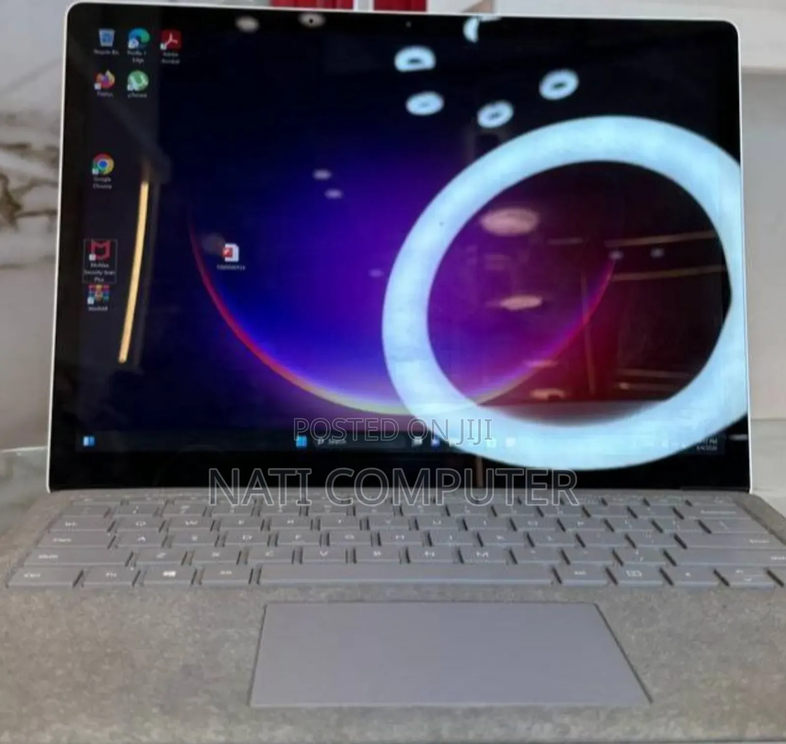 New Laptop Microsoft Surface 8GB Intel Core i5 SSD 256GB