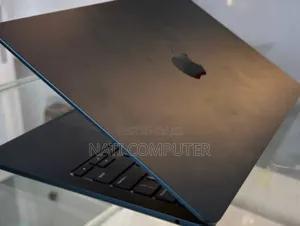 New Laptop Apple MacBook Air 2024 M3 13-inch 16GB Apple M3 SSD 512GB