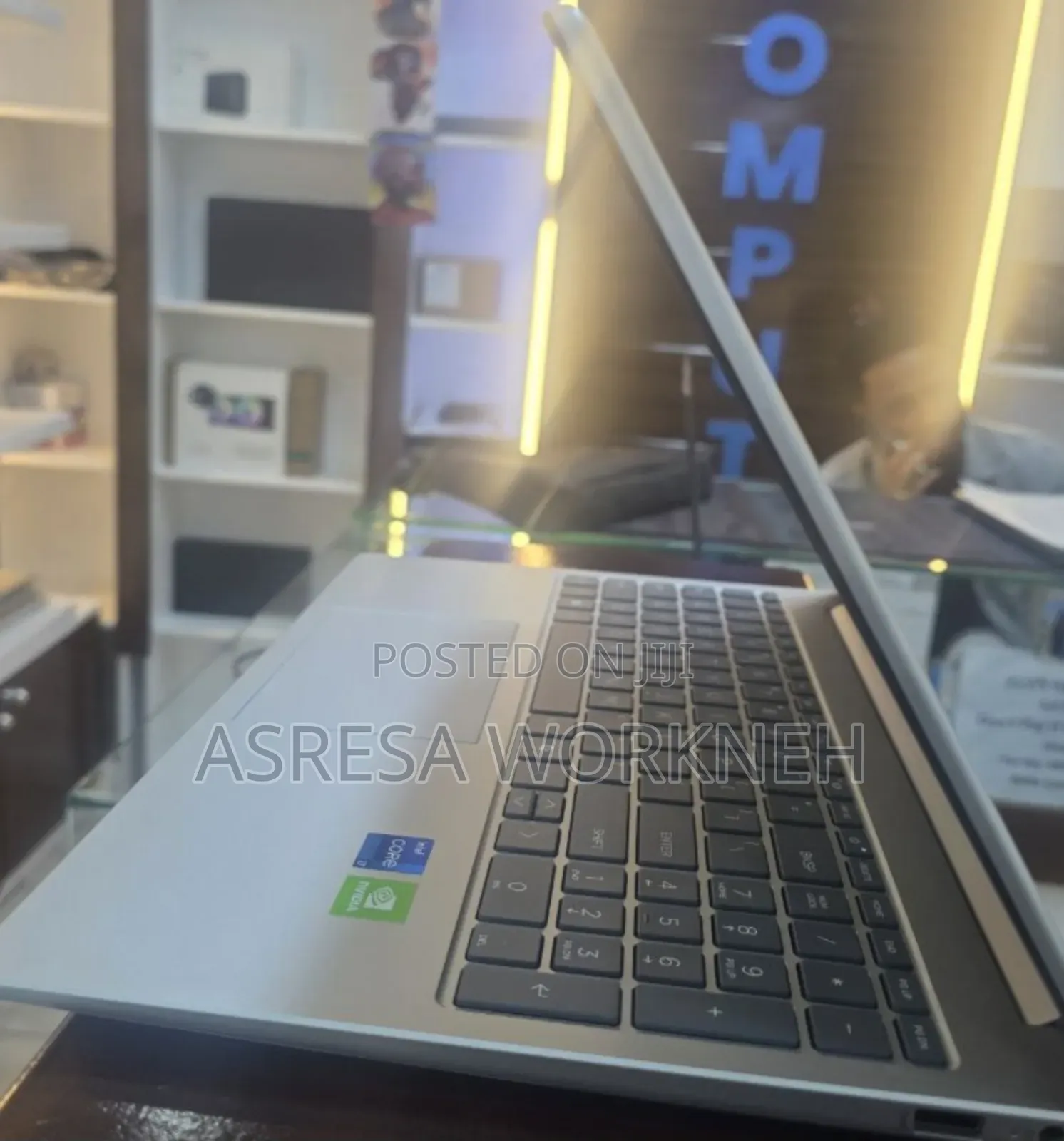 New Laptop HP Stream Notebook 8GB Intel Core i7 SSD 512GB