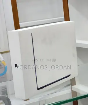 New Laptop Apple MacBook Air 2025 M4 13-inch 16GB Apple M4 SSD 256GB