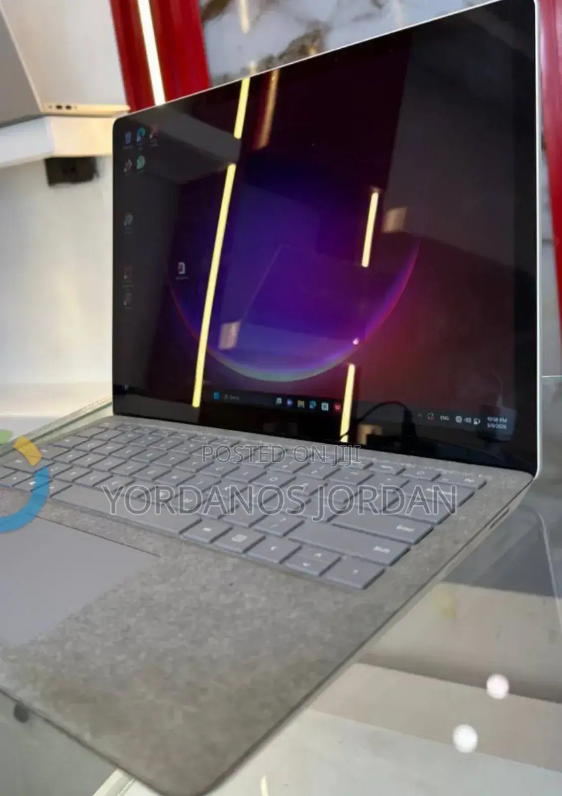New Laptop Microsoft Surface 8GB Intel Core i5 SSD 256GB