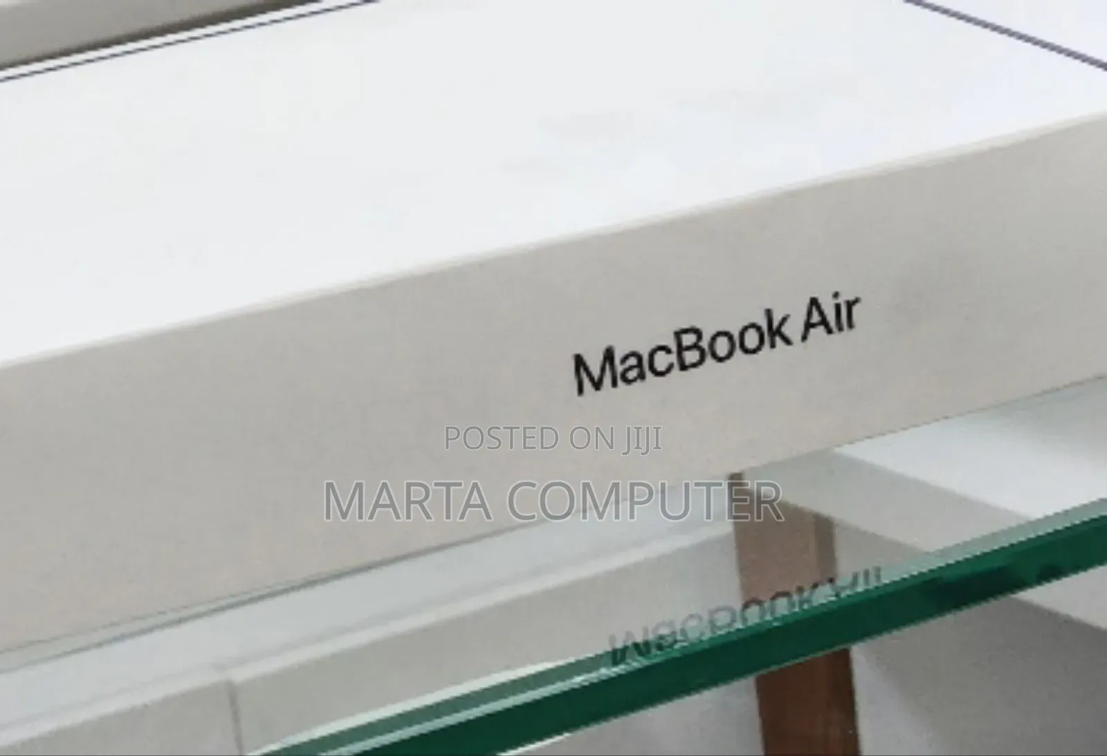 New Laptop Apple MacBook Air 2025 M4 13-inch 16GB Apple M4 SSD 256GB