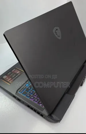 New Laptop MSI Vector 16 HX AI A2XWIG 32GB Intel Core Ultra 7 SSD 512GB