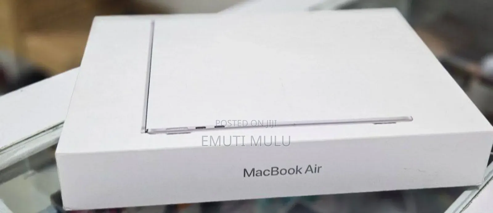 New Apple MacBook Air 2025 M4 13-inch 16GB Intel Core i7 SSD 512GB