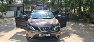 Nissan Qashqai 2017 Brown
