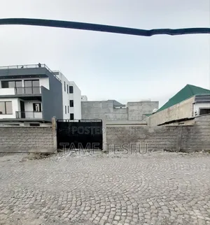 3bdrm House in ሀያት, Bole for sale