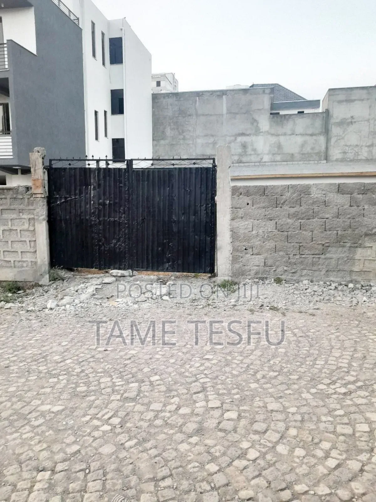 3bdrm House in ሀያት, Bole for sale