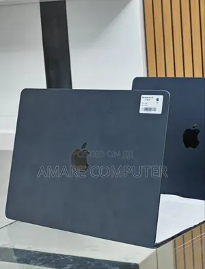 New Laptop Apple MacBook Air 2025 M4 13-inch 16GB Apple M4 SSD 256GB