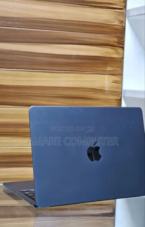 New Laptop Apple MacBook Air 2025 M4 13-inch 16GB Apple M4 SSD 256GB