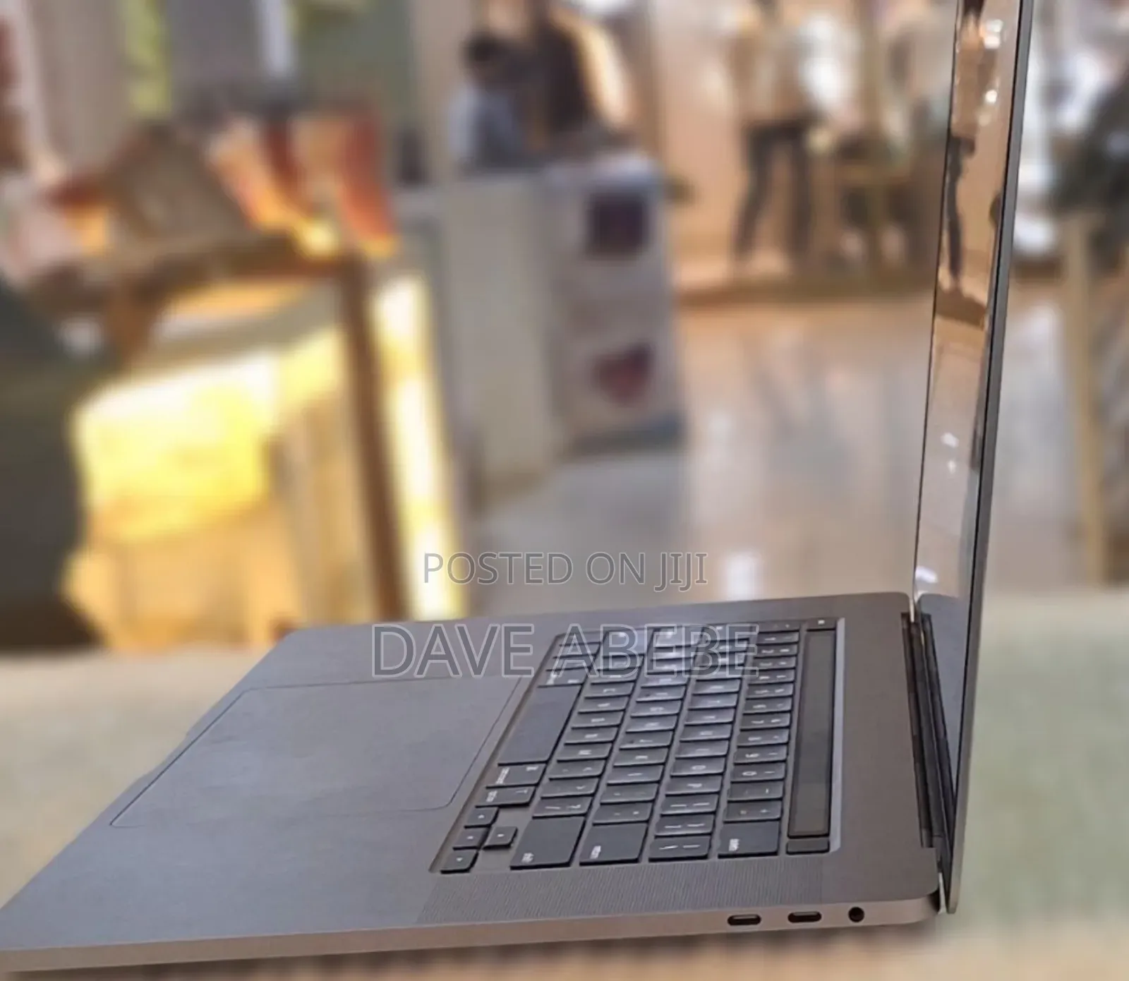 New Laptop Apple MacBook Pro 2019 16GB Intel Core i7 SSD 512GB