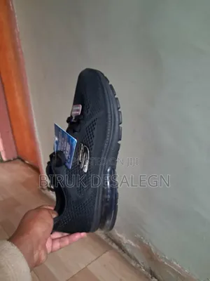 Skechers Rigby-Made Lovely Women