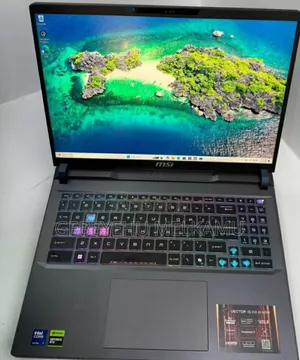 New Laptop MSI Vector 16 HX AI A2XWIG 32GB Intel Core Ultra 7 SSD 1T