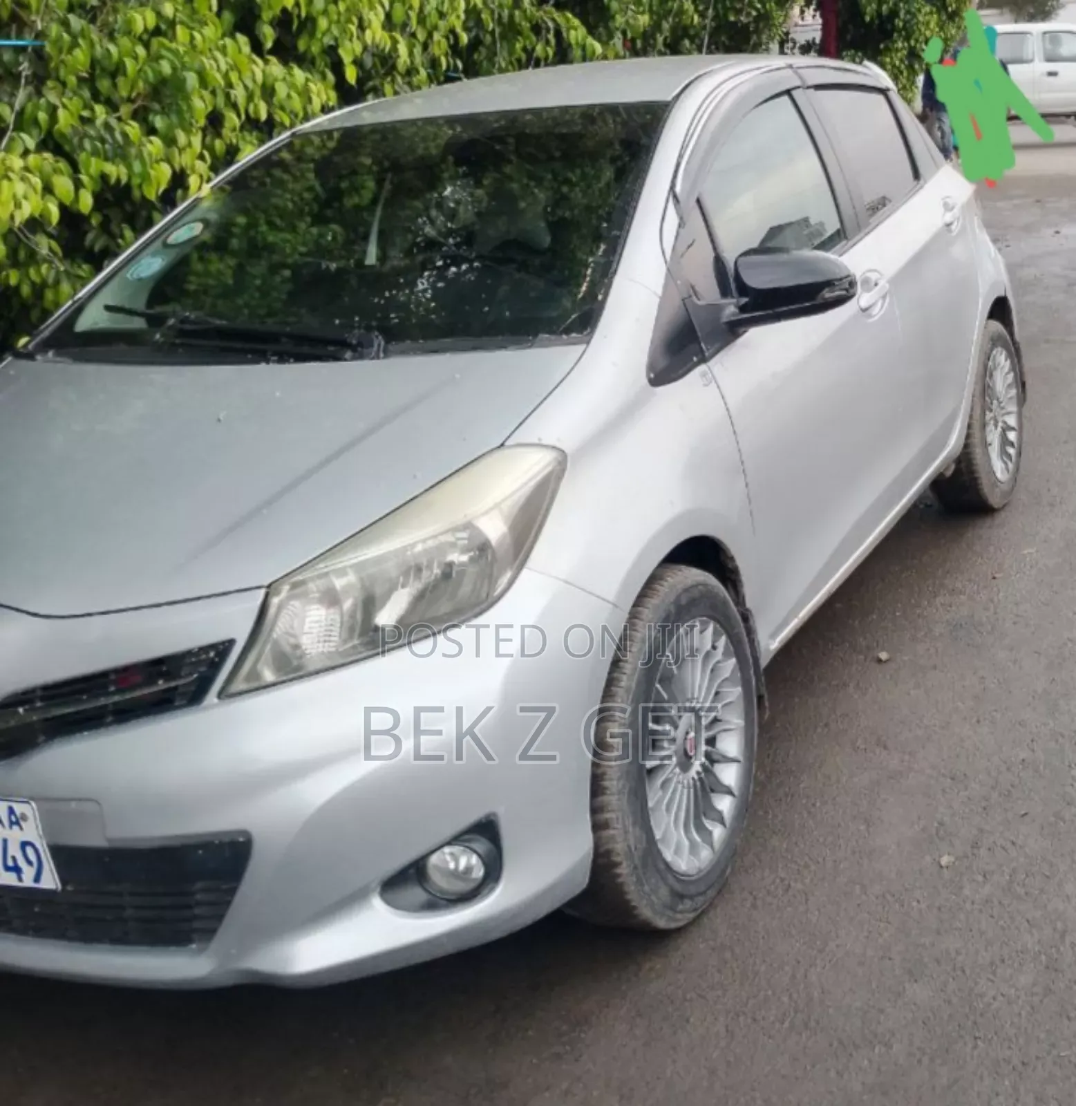 Toyota Yaris 2013 Silver