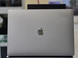 New Laptop Apple MacBook Pro 2017 16GB Intel Core i7 SSD 512GB