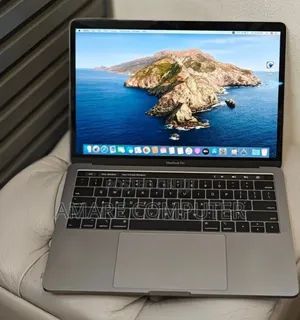 New Laptop Apple MacBook Pro 2019 16GB Intel Core i7 SSD 512GB