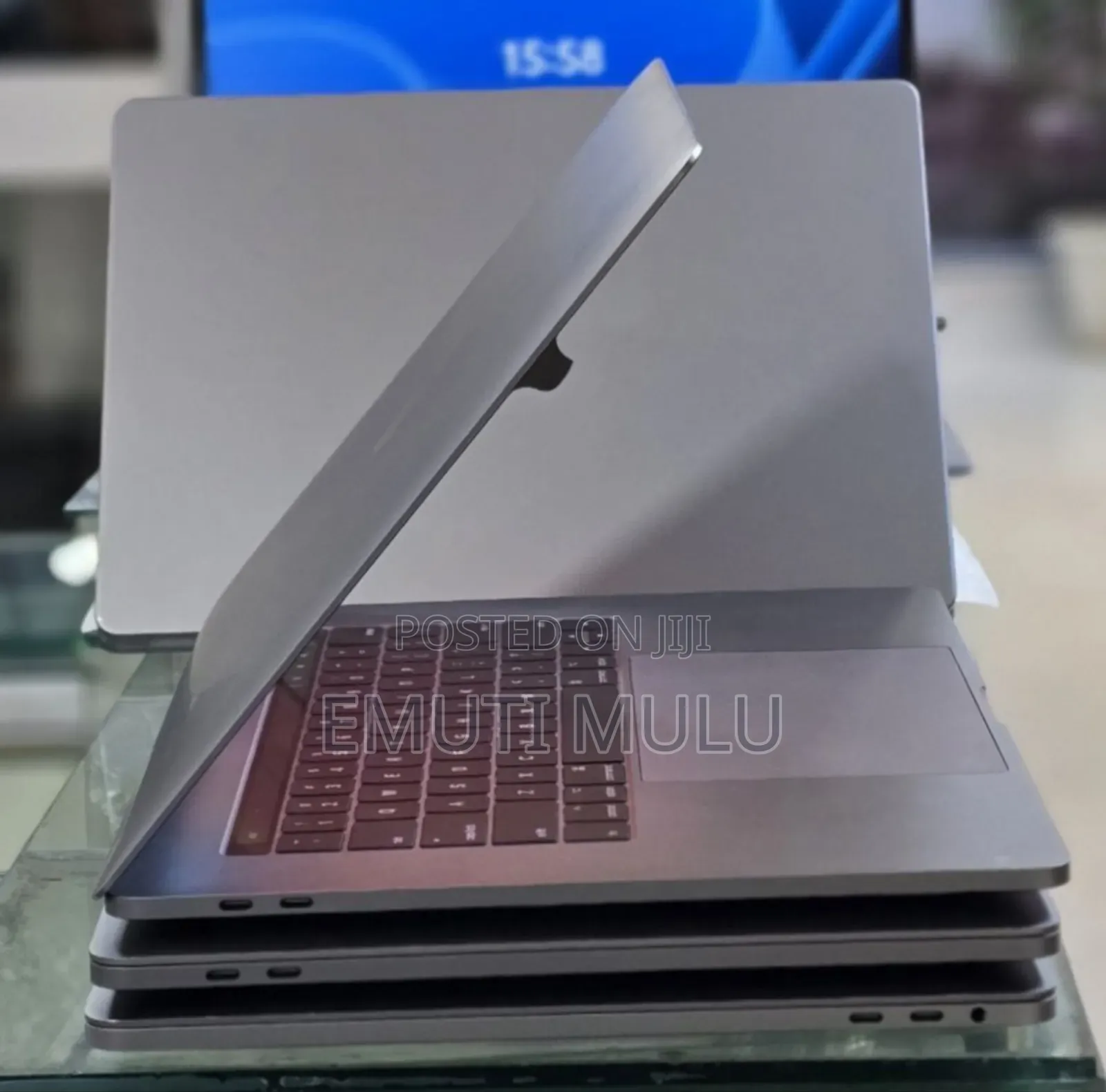 New Laptop Apple MacBook Pro 2017 16GB Intel Core i7 SSD 512GB