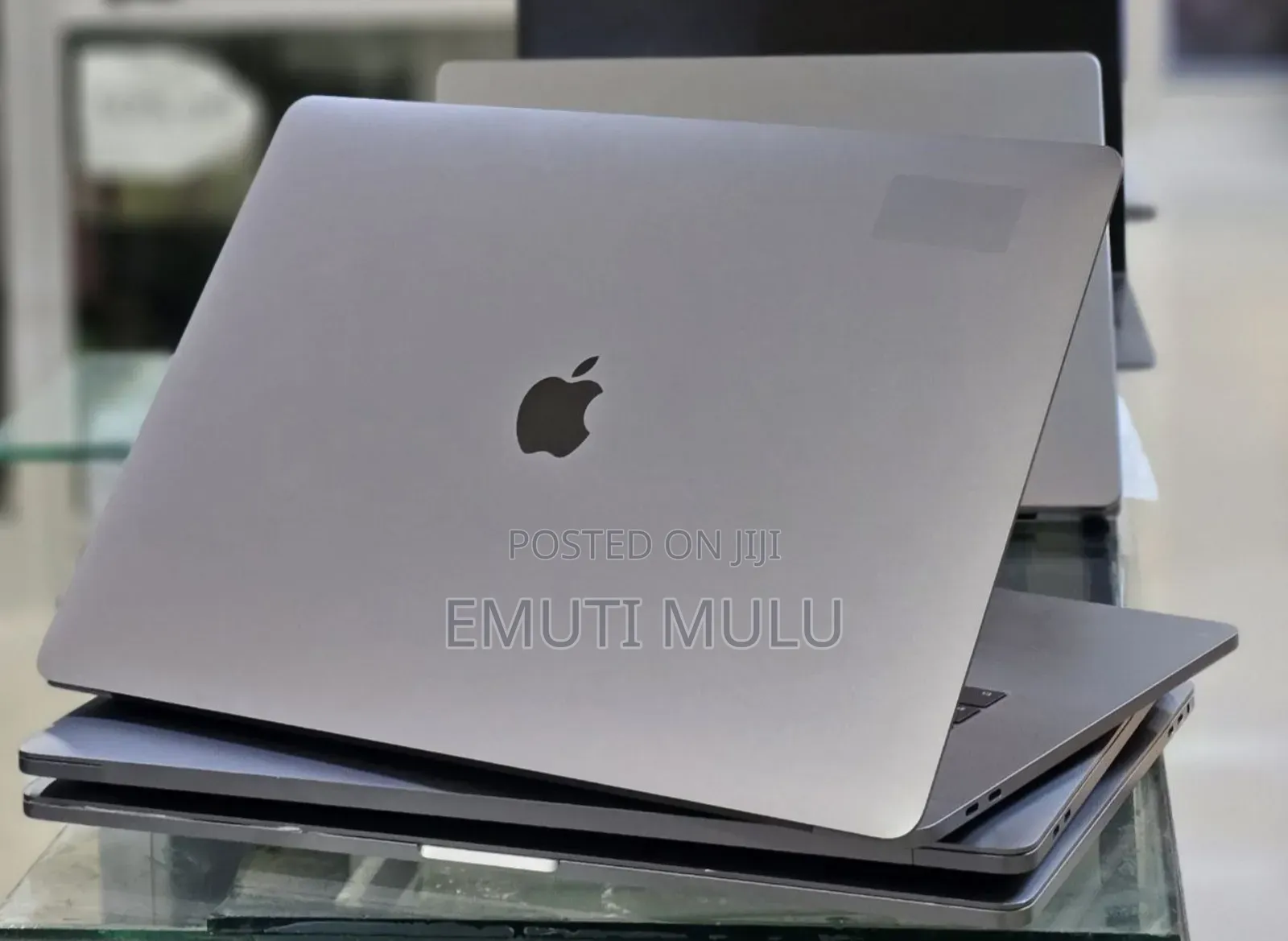 New Laptop Apple MacBook Pro 2017 16GB Intel Core i7 SSD 512GB