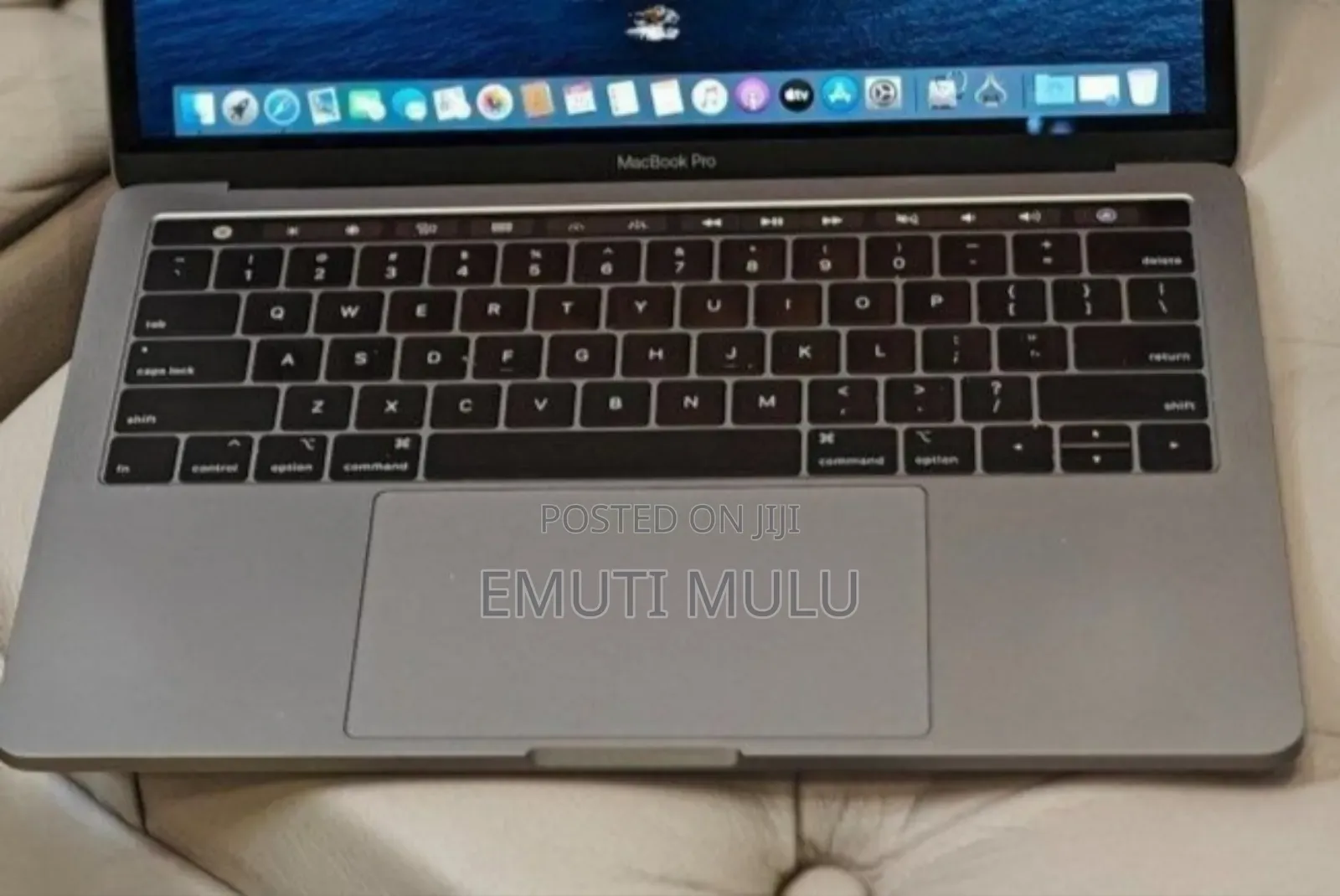 New Laptop Apple MacBook Pro 2019 16GB Intel Core i7 SSD 512GB