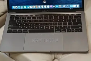 New Laptop Apple MacBook Pro 2019 16GB Intel Core i7 SSD 512GB