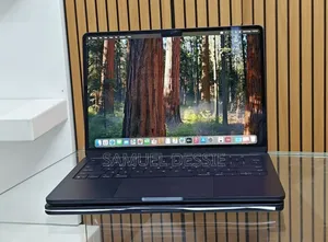 New Laptop Apple MacBook Air 2025 M4 13-inch 16GB Apple M4 SSD 256GB