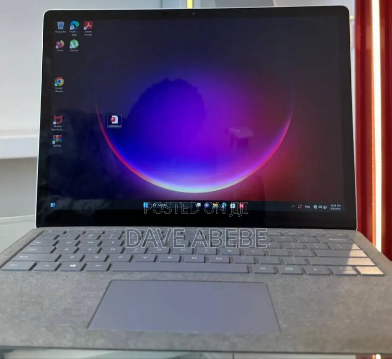 New Laptop Microsoft Surface Laptop 8GB Intel Core i5 SSD 256GB