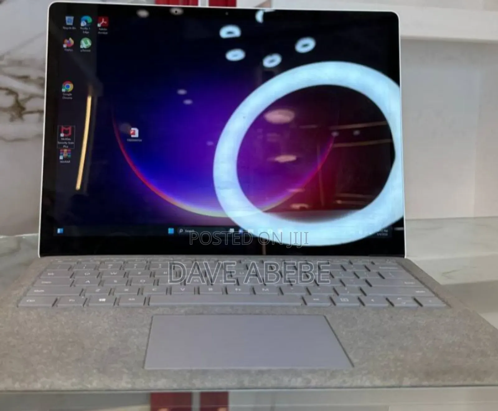 New Laptop Microsoft Surface Laptop 8GB Intel Core i5 SSD 256GB
