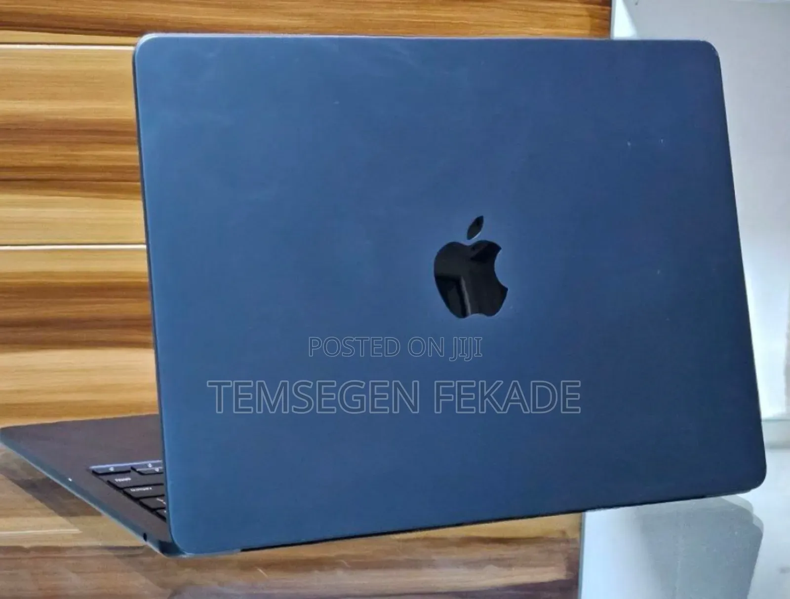 New Apple MacBook Air 2025 M4 13-inch 16GB Apple M4 Max SSD 256GB