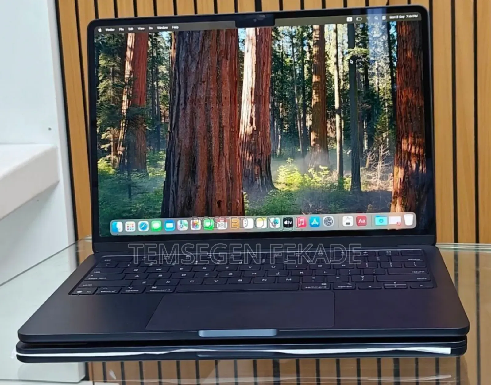 New Apple MacBook Air 2025 M4 13-inch 16GB Apple M4 Max SSD 256GB