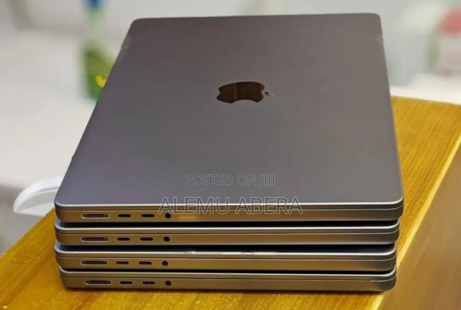 New Laptop Apple MacBook Pro M1 32GB Apple M1 Pro SSD 512GB