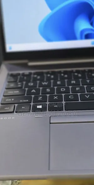 New Laptop HP ZBook 14 16GB Intel Core i7 SSD 512GB