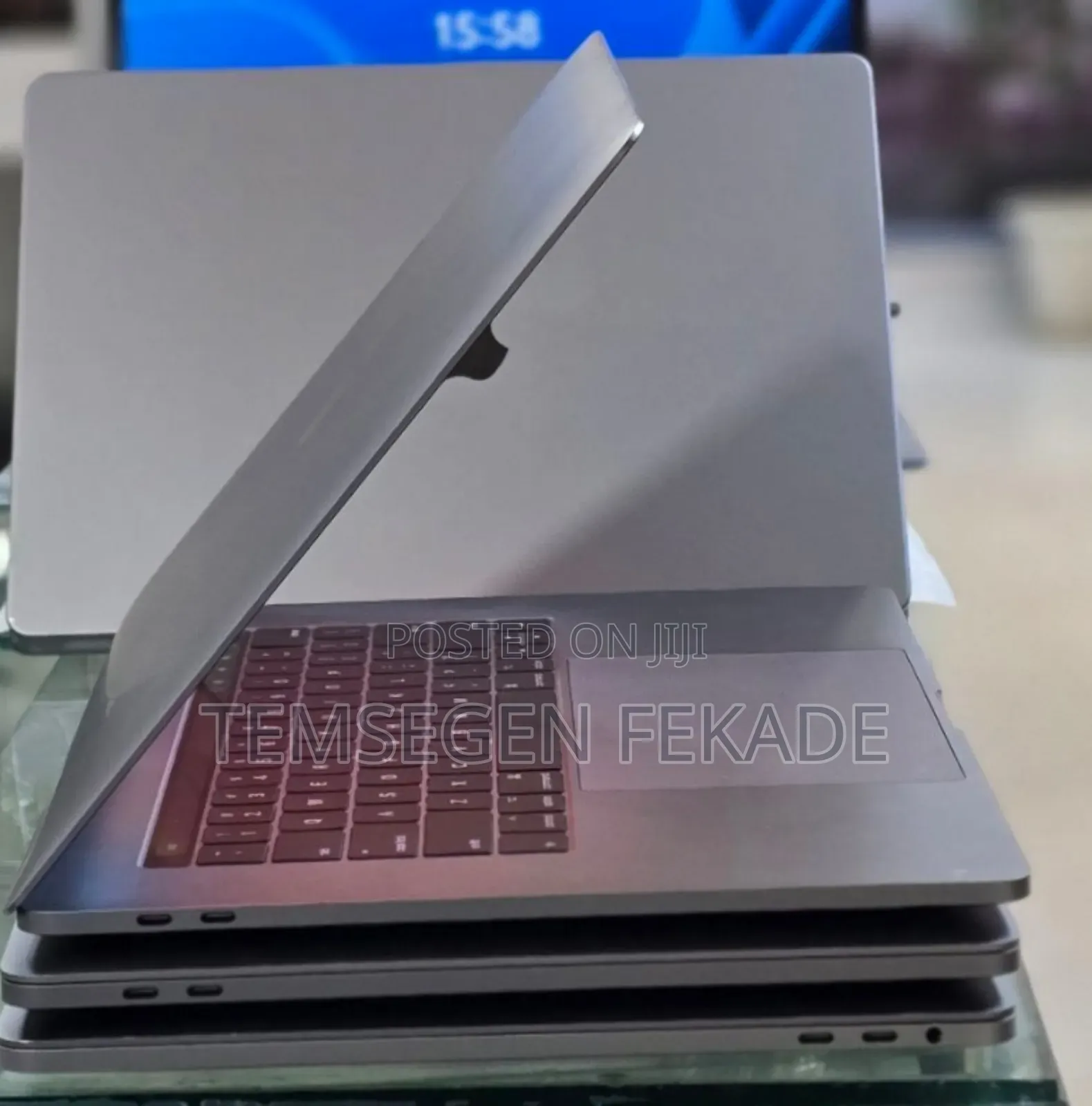 New Laptop Apple MacBook Pro 2017 16GB Intel Core i7 SSD 512GB