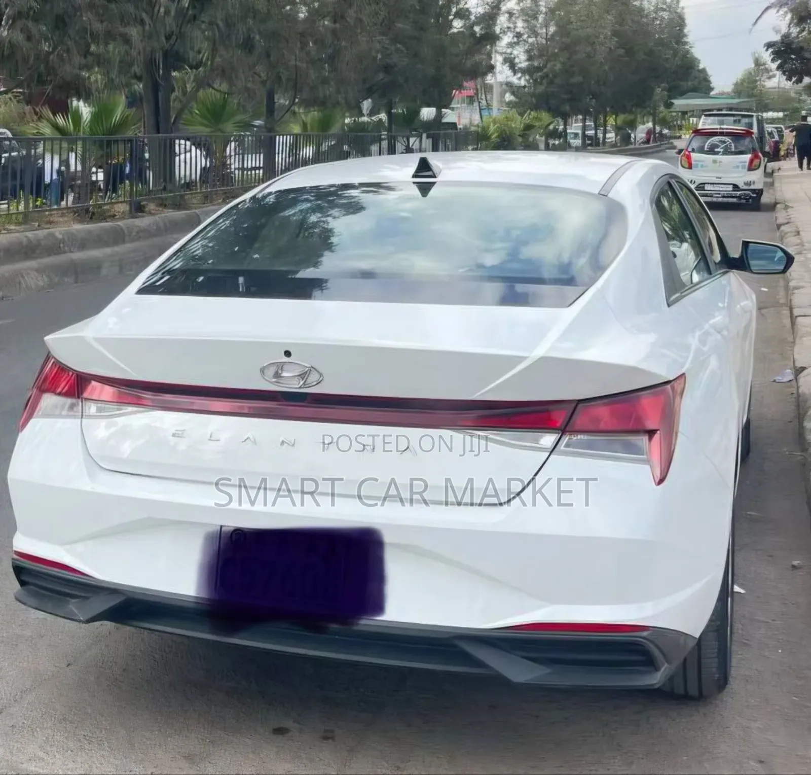 Hyundai Elantra 2022 White