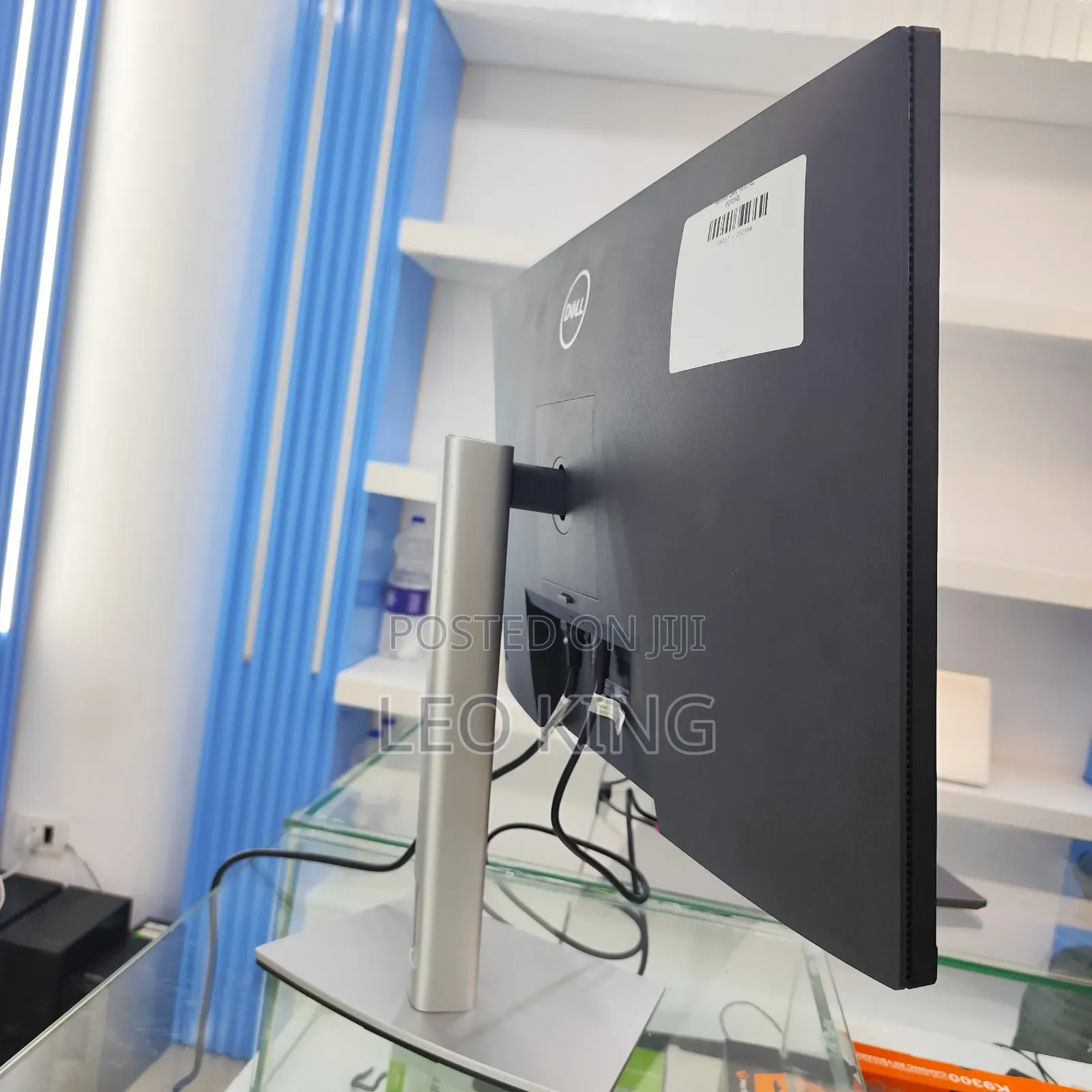 Dell Usb-C Monitor, 27" Uhd Ips Panel, 60hz Rf 16:9 Ar