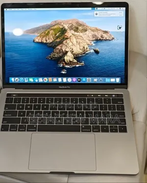 New Laptop Apple MacBook Pro 2019 16GB Intel Core i7 SSD 1T