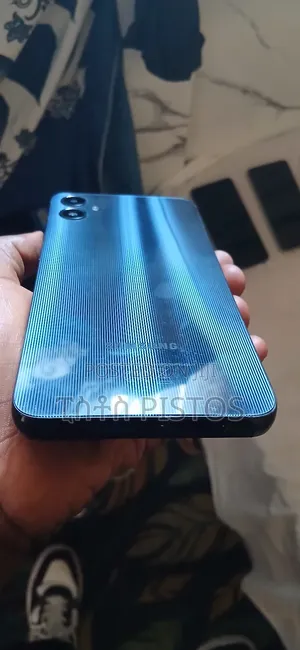 Samsung Galaxy A06 64 GB Black