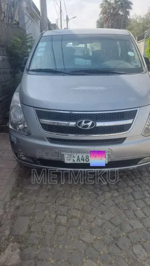 Hyundai Starex 2011 Silver
