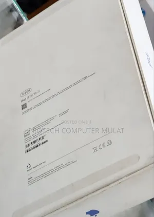 New Apple iPad (2025) 128 GB