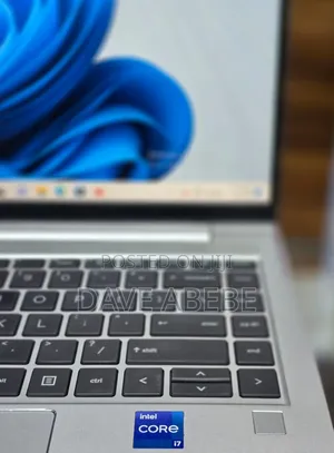 New Laptop HP EliteBook 640 G9 8GB Intel Core i7 SSD 512GB