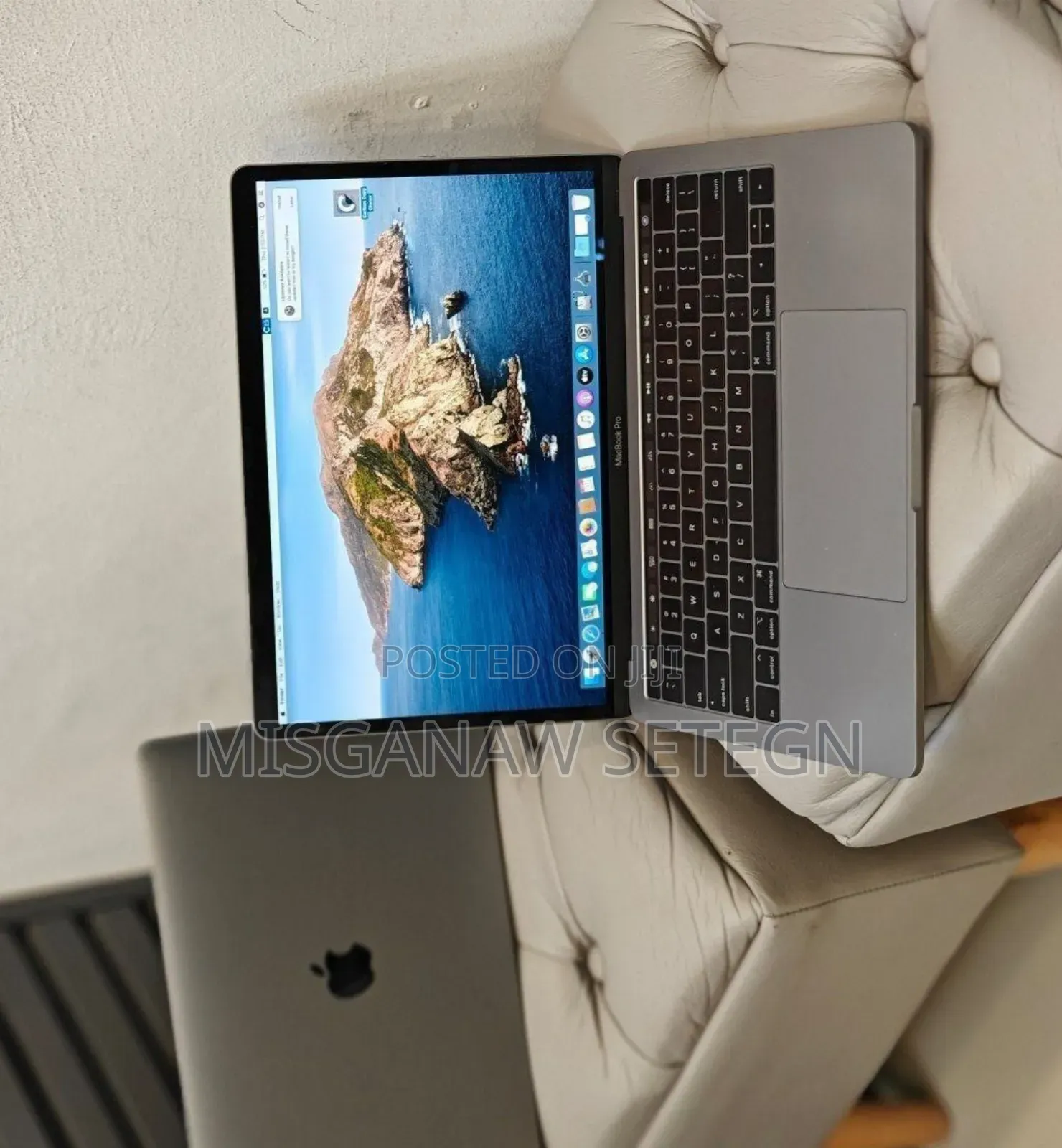 New Laptop Apple MacBook Pro 2019 16GB Intel Core i7 SSD 512GB