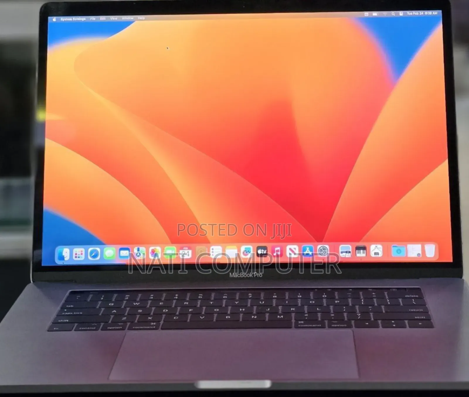 New Laptop Apple MacBook Pro 2017 16GB Intel Core i7 SSD 512GB