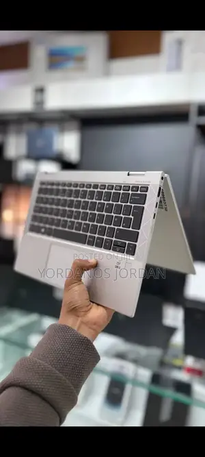 New Laptop HP EliteBook 830 G7 8GB Intel Core i5 SSD 512GB