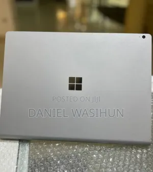 New Laptop Microsoft Surface 16GB Intel Core i7 SSD 256GB