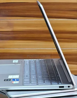 New Laptop HP Stream Notebook 16GB Intel Core i5 SSD 512GB
