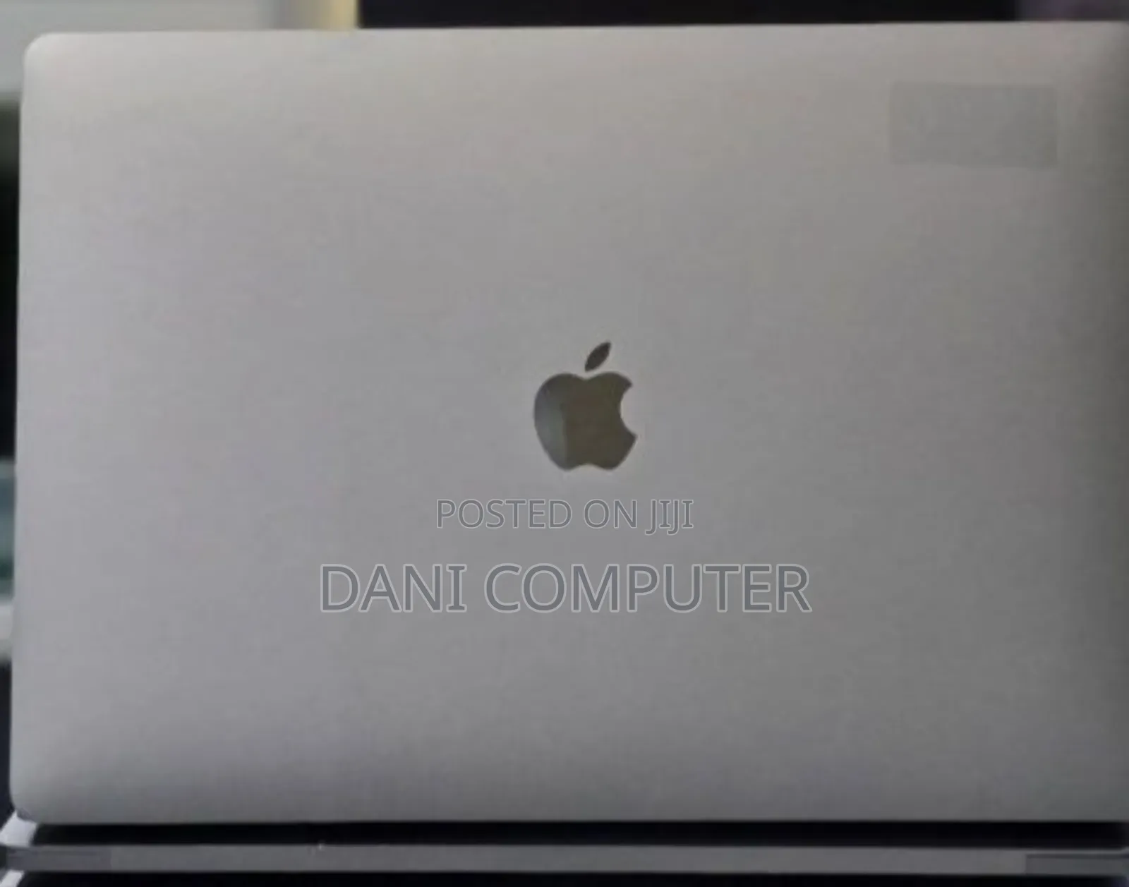 New Laptop Apple MacBook Pro 2017 16GB Intel Core i7 SSD 512GB