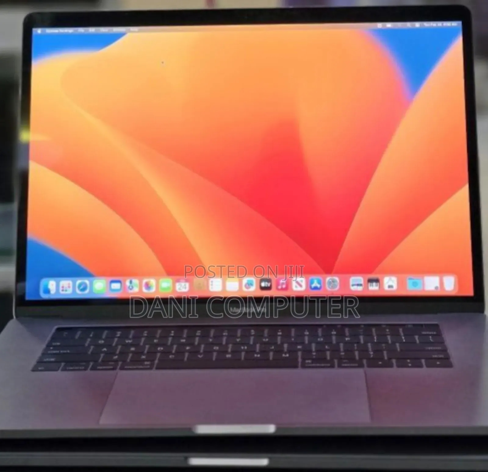 New Laptop Apple MacBook Pro 2017 16GB Intel Core i7 SSD 512GB