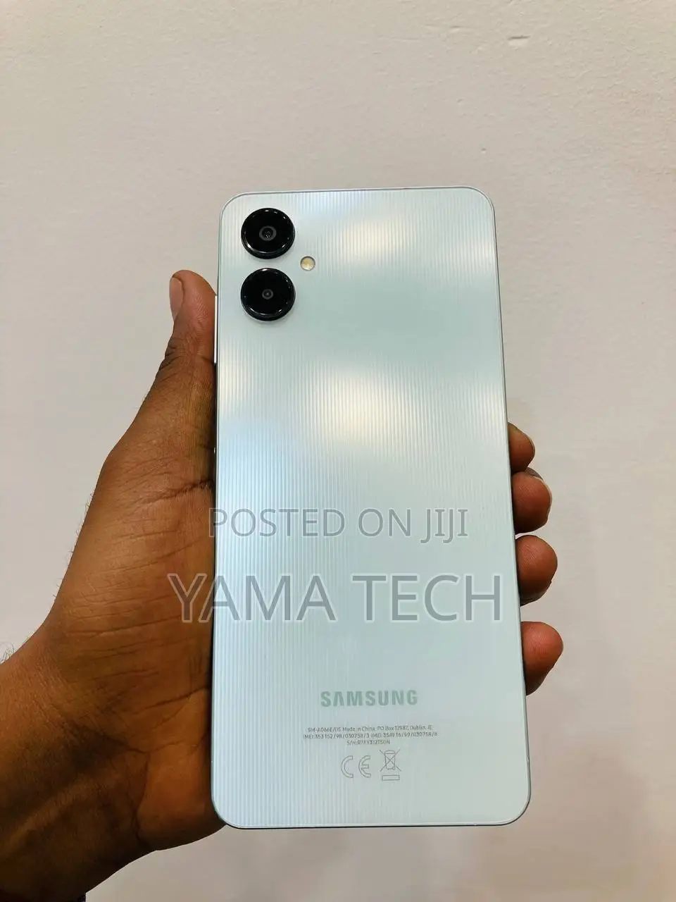 New Samsung Galaxy A06 128 GB Gold