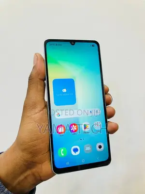 New Samsung Galaxy A06 128 GB Gold